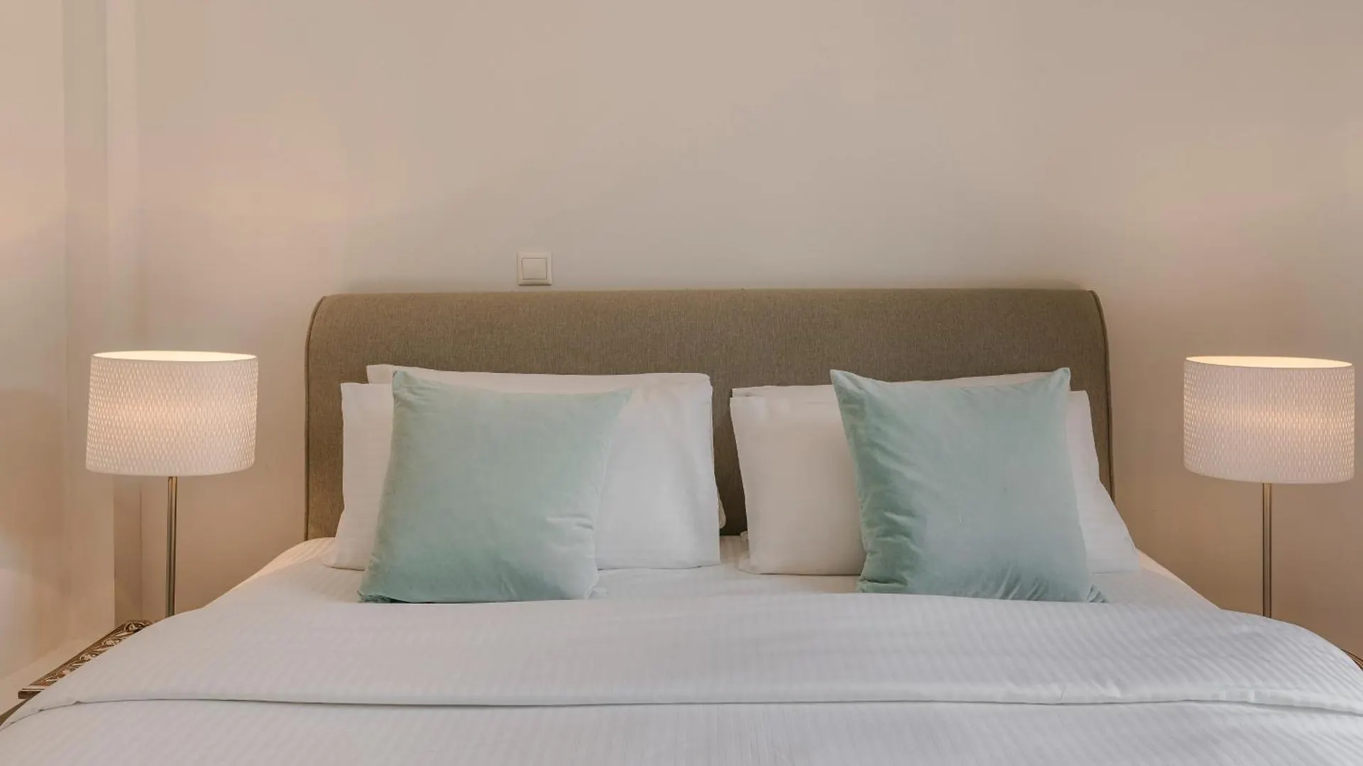 Hotel Costa Avithos Svoronata