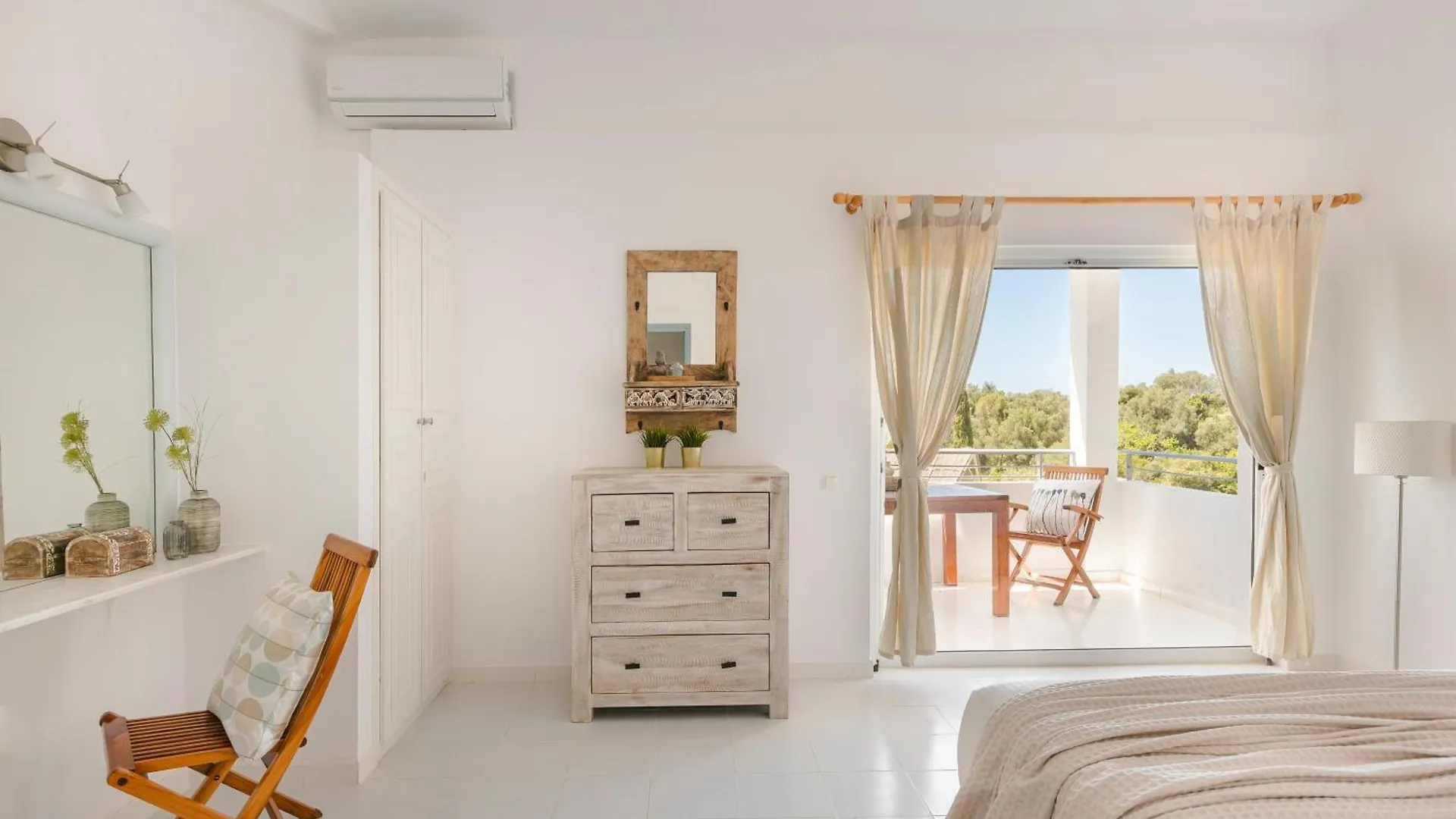 Hotel Costa Avithos Svoronata