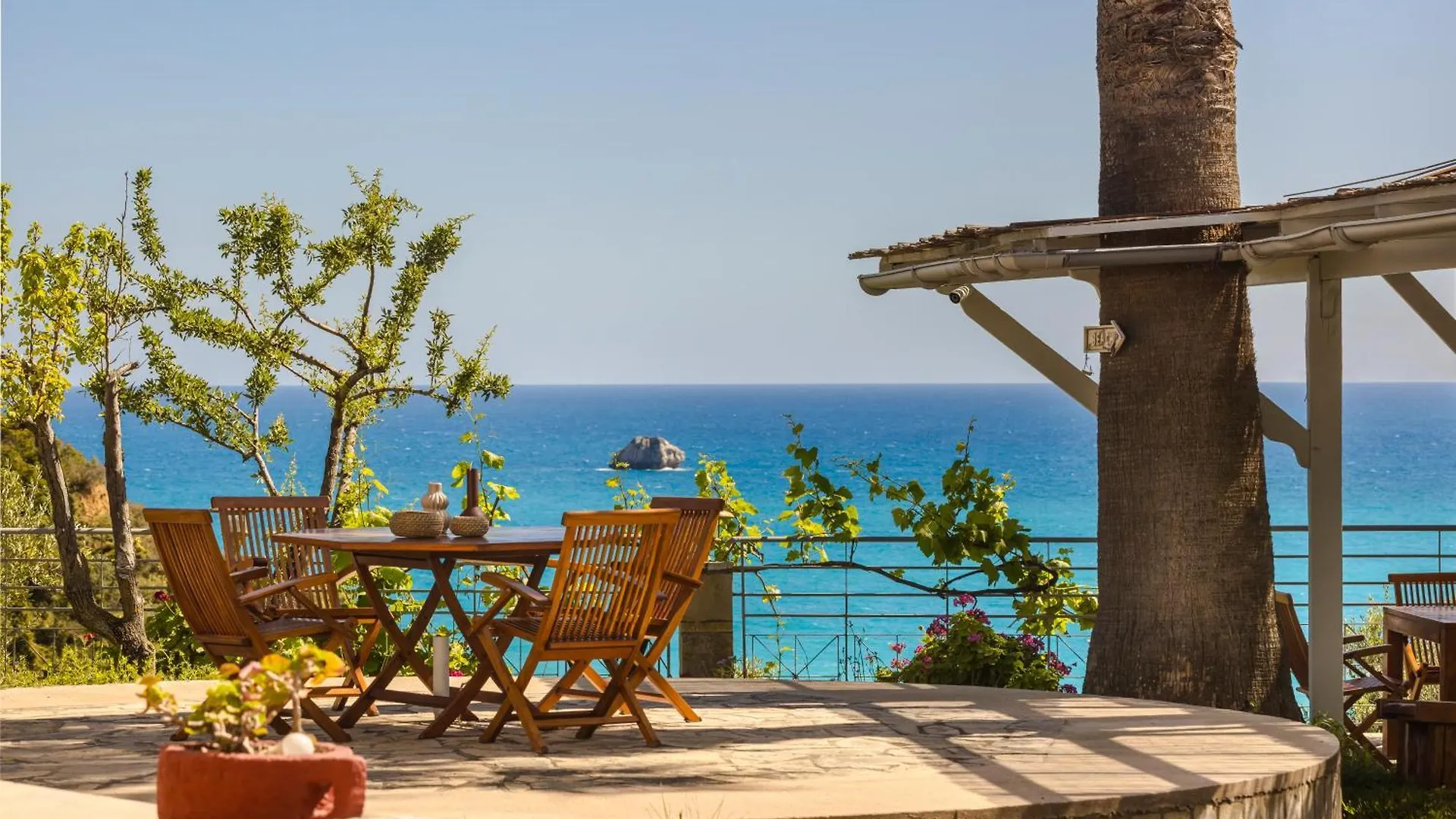 Hotel Costa Avithos Svoronata