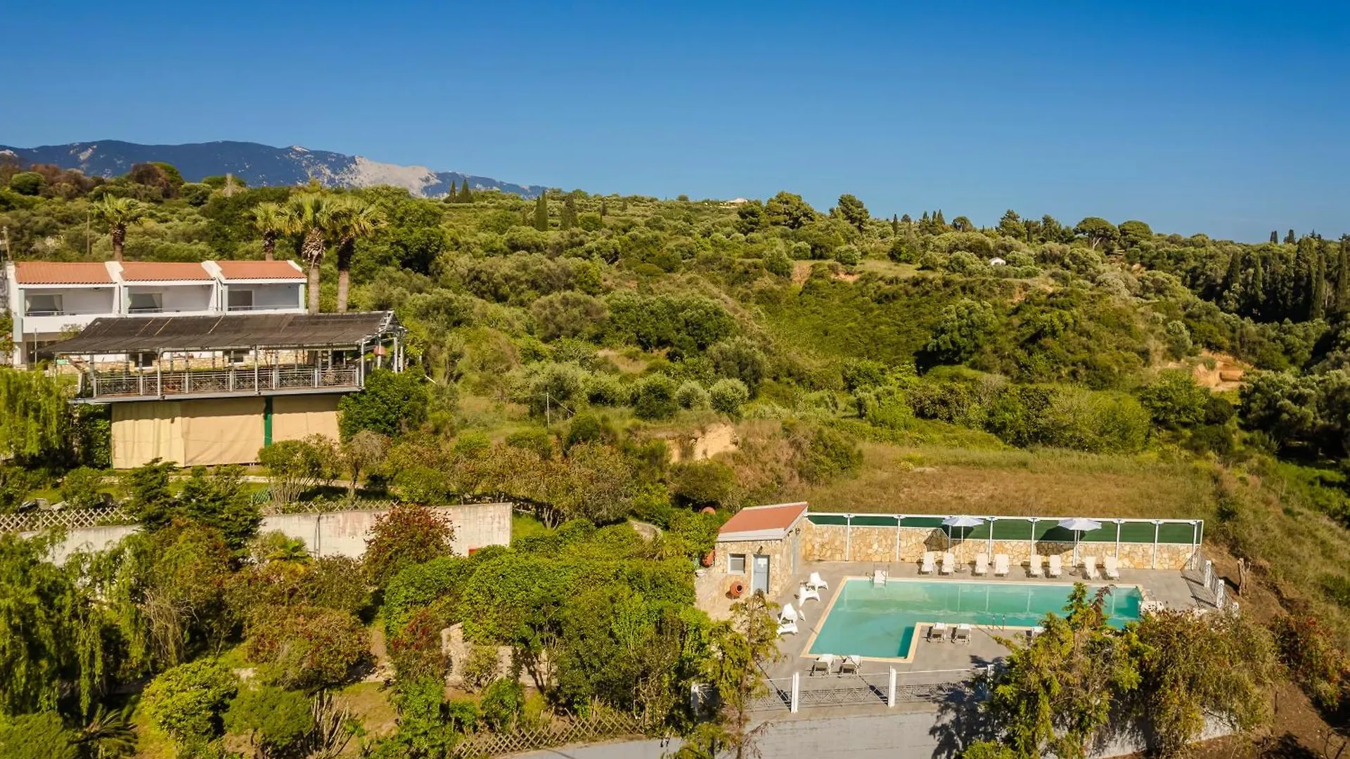 Hotel Costa Avithos Svoronata